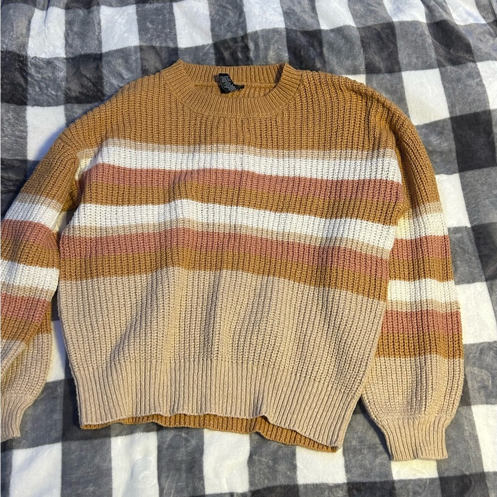 Rue 21 women’s small sweater